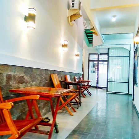 Hotel Keluarga Djagalan Raya Surabaya Ngoại thất bức ảnh