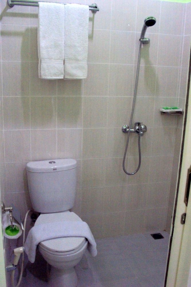 Hotel Keluarga Djagalan Raya Surabaya Ngoại thất bức ảnh